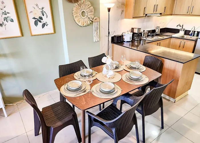 Lush 2br 98sqm Moa 200mbps Netflix Xbox Printer