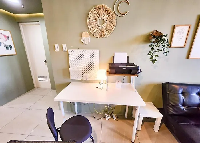 Lush 2br 98sqm Moa 200mbps Netflix Xbox Printer *